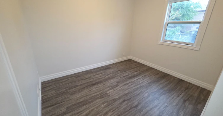 999 Caledonia Road, Toronto, ON, M6B 3Y9 - 7