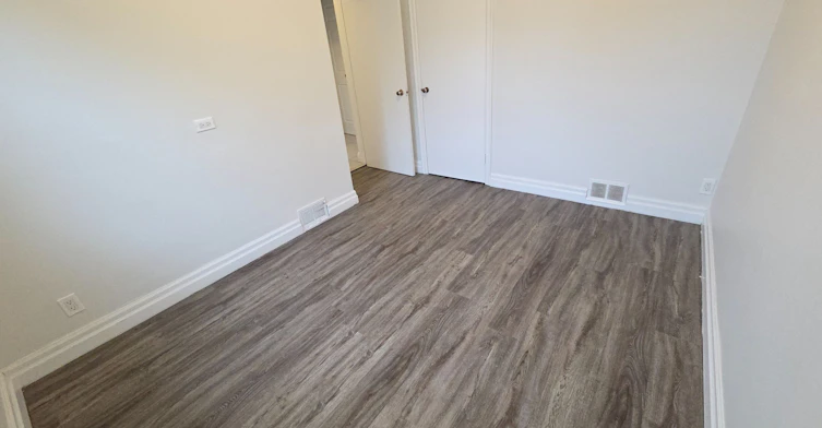 999 Caledonia Road, Toronto, ON, M6B 3Y9 - 8