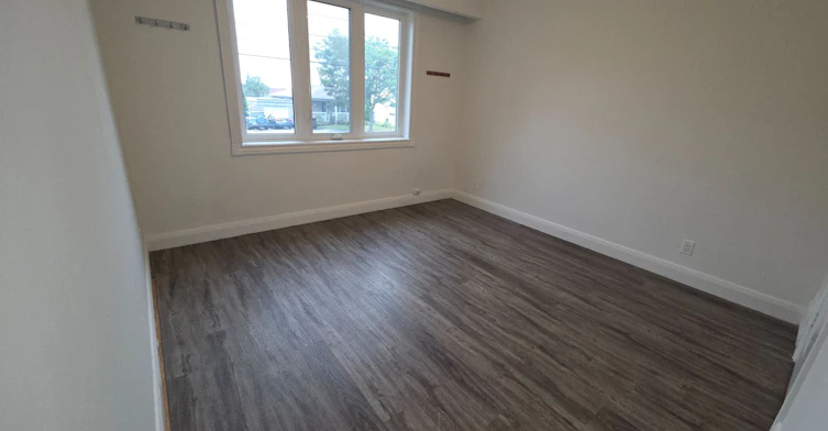 999 Caledonia Road, Toronto, ON, M6B 3Y9 - 9
