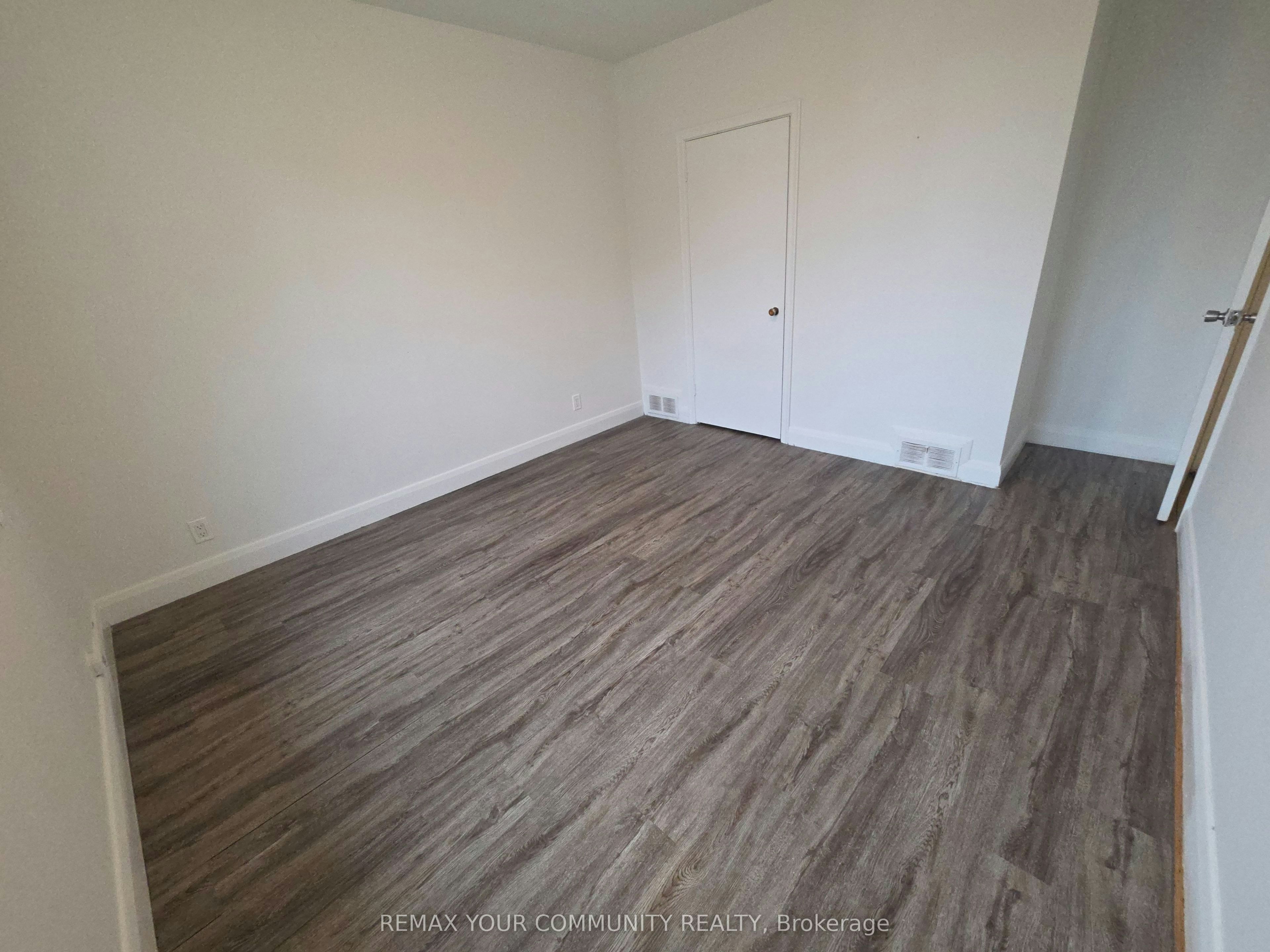 999 Caledonia Road, Toronto, ON, M6B 3Y9 - 10