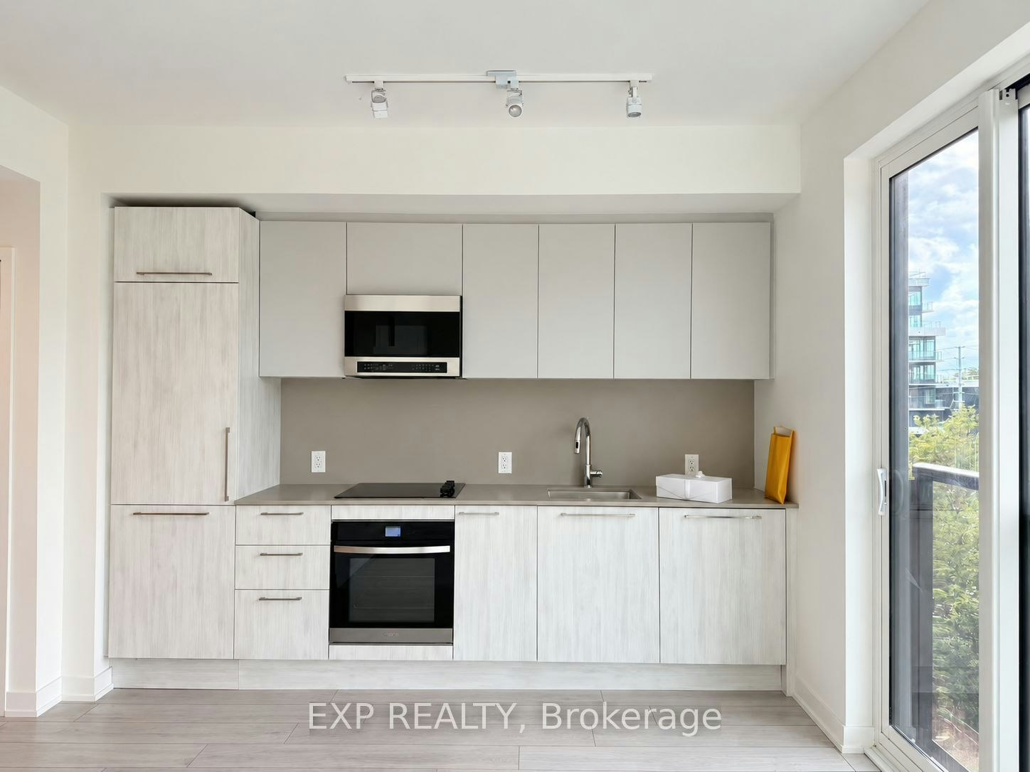409-1381 Lakeshore Road, Mississauga, ON, L5E 1G6 - 7