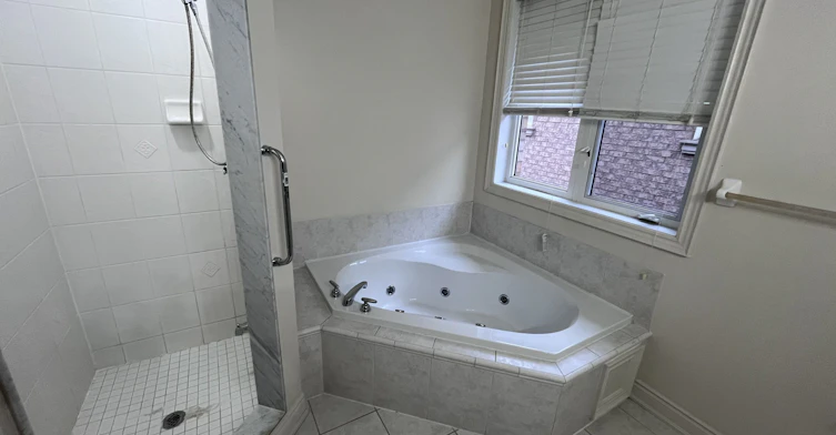2518 Rugby Road, Mississauga, ON, L5B 1T2 - 13