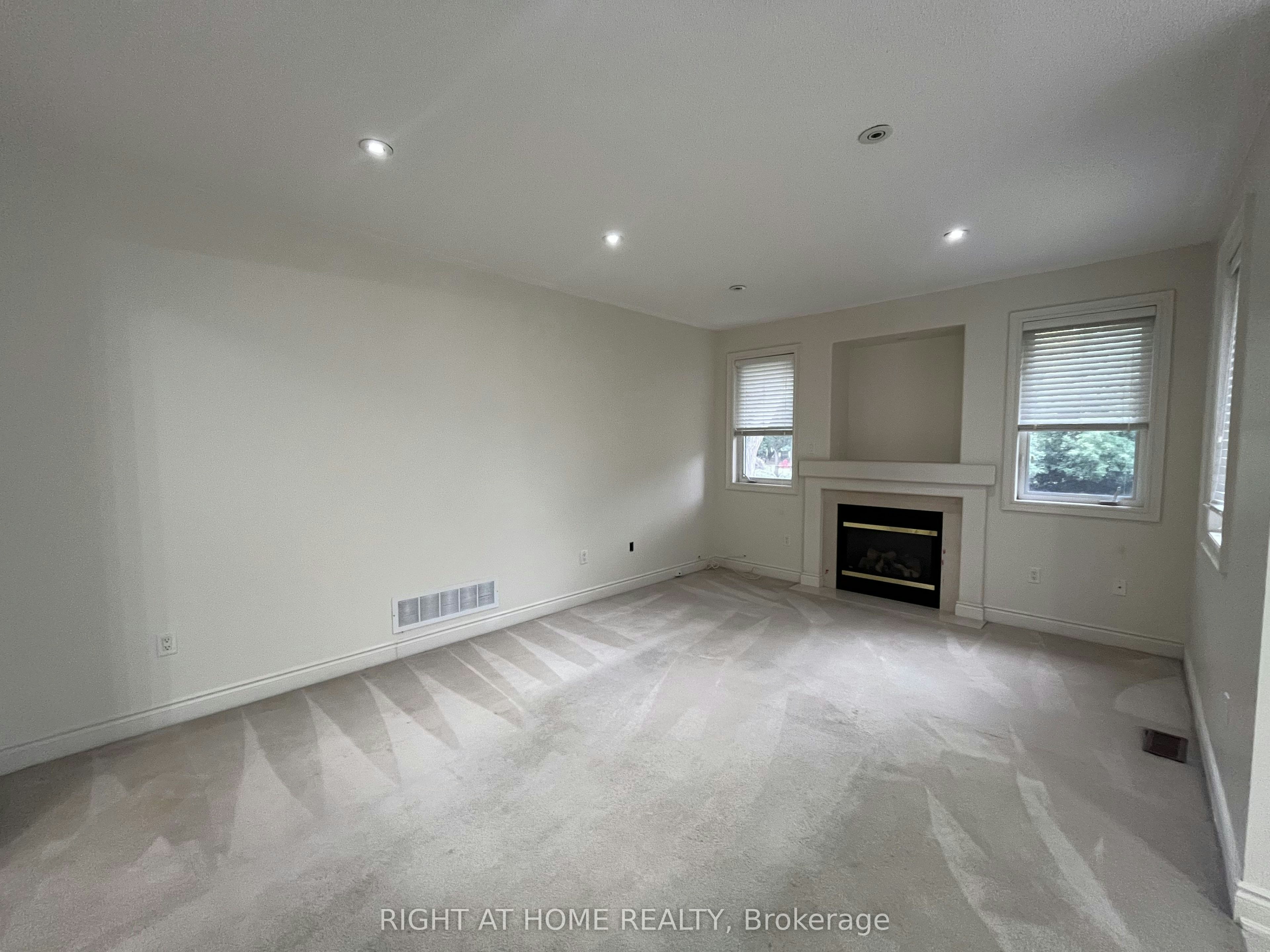 2518 Rugby Road, Mississauga, ON, L5B 1T2 - 10