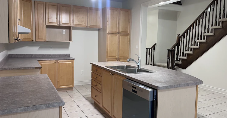2518 Rugby Road, Mississauga, ON, L5B 1T2 - 8