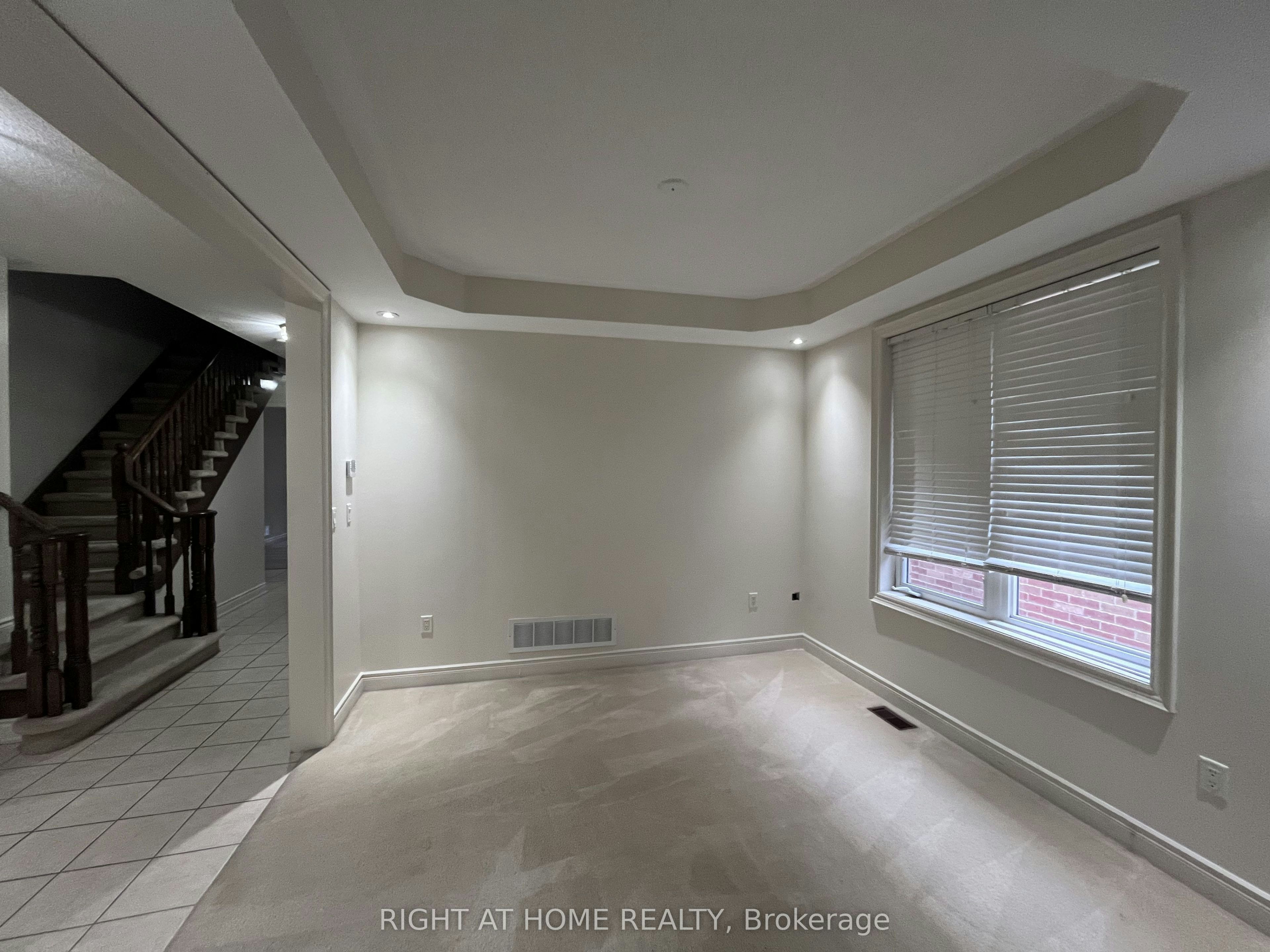 2518 Rugby Road, Mississauga, ON, L5B 1T2 - 3