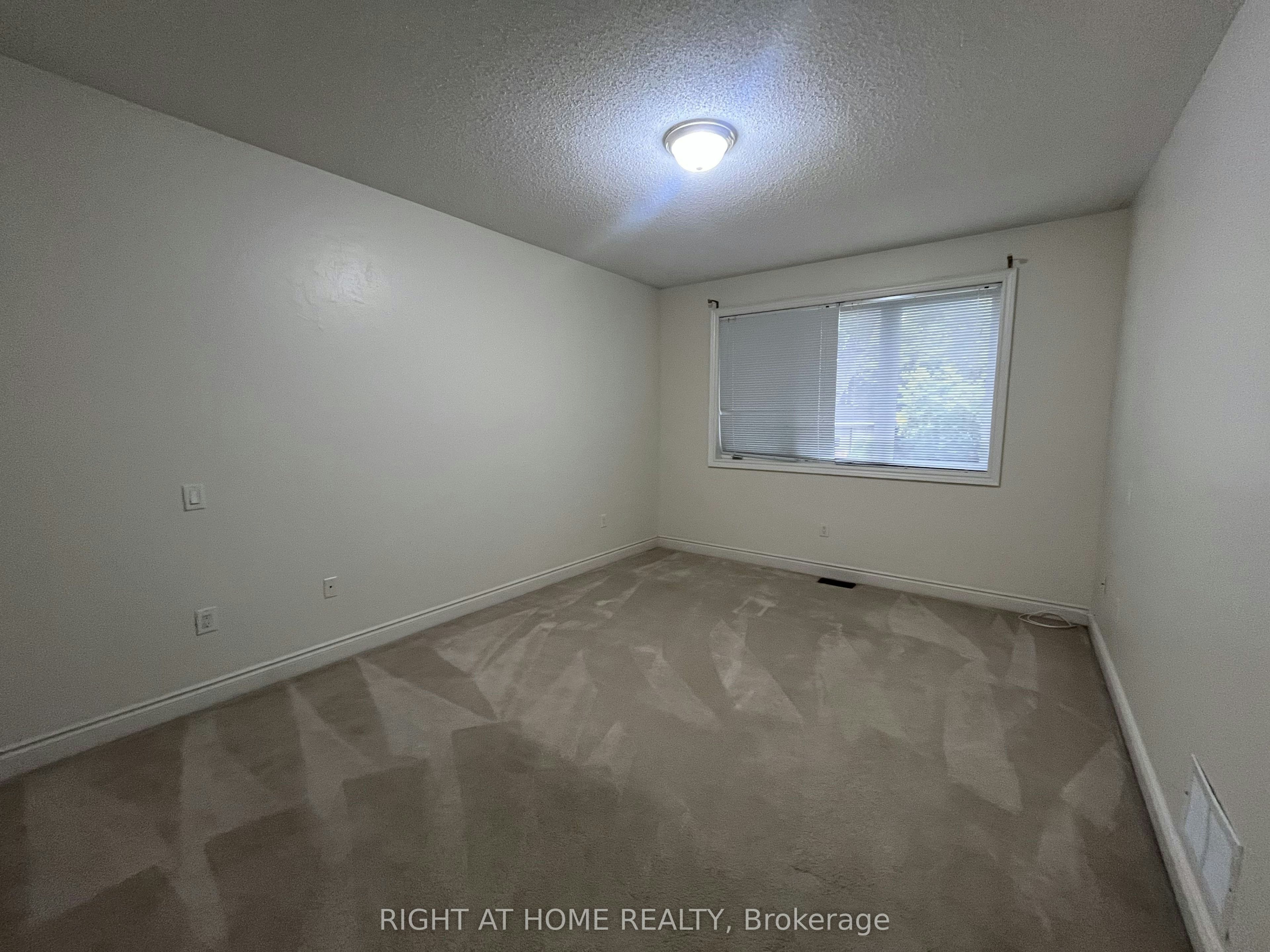 2518 Rugby Road, Mississauga, ON, L5B 1T2 - 14