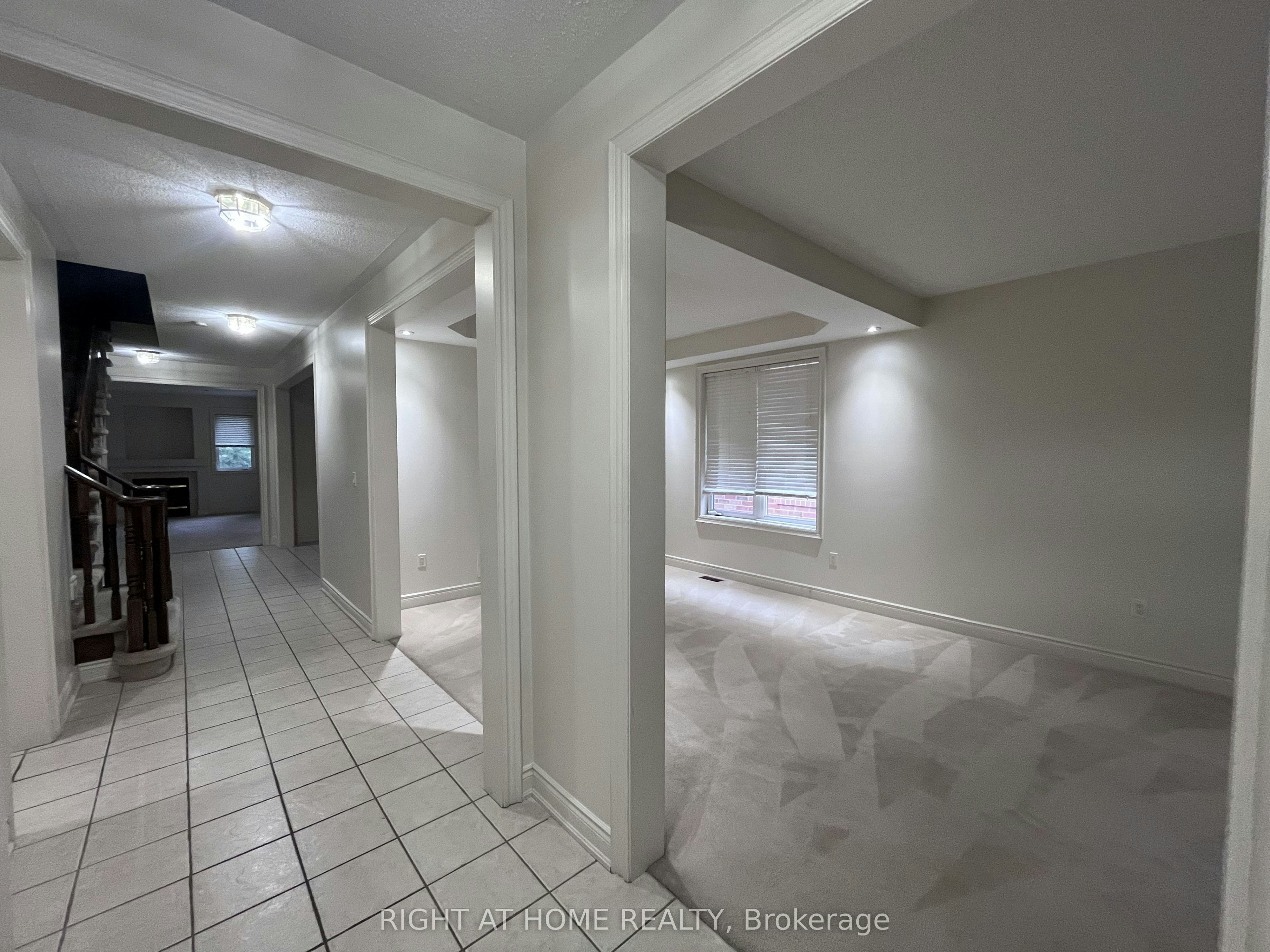 2518 Rugby Road, Mississauga, ON, L5B 1T2 - 2