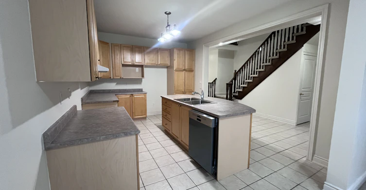 2518 Rugby Road, Mississauga, ON, L5B 1T2 - 7