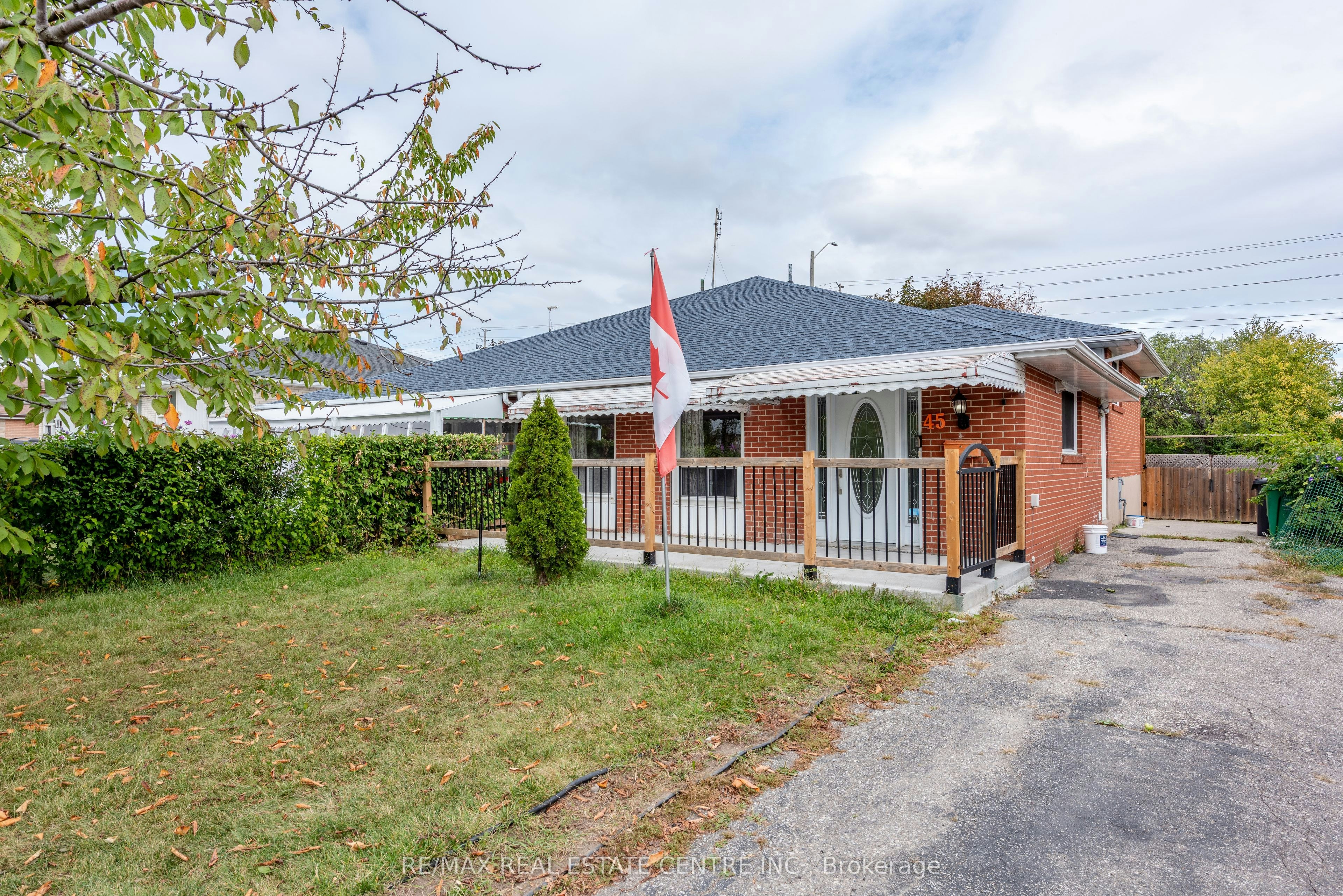 45 Autumn Boulevard, Brampton, ON, L6T 2W1