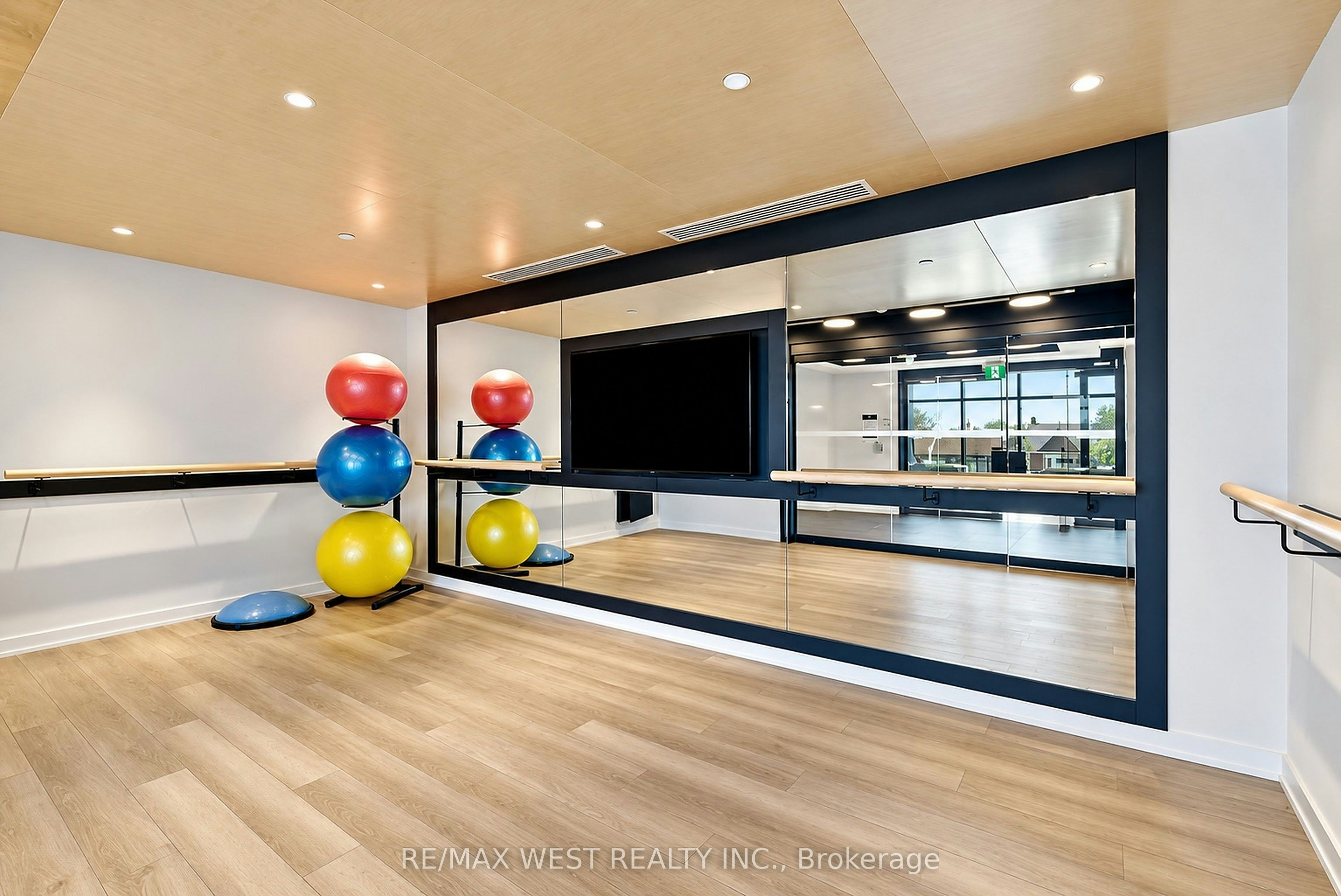 PH04-858 Dupont Street, Toronto, ON, M6G 0C1 - 19