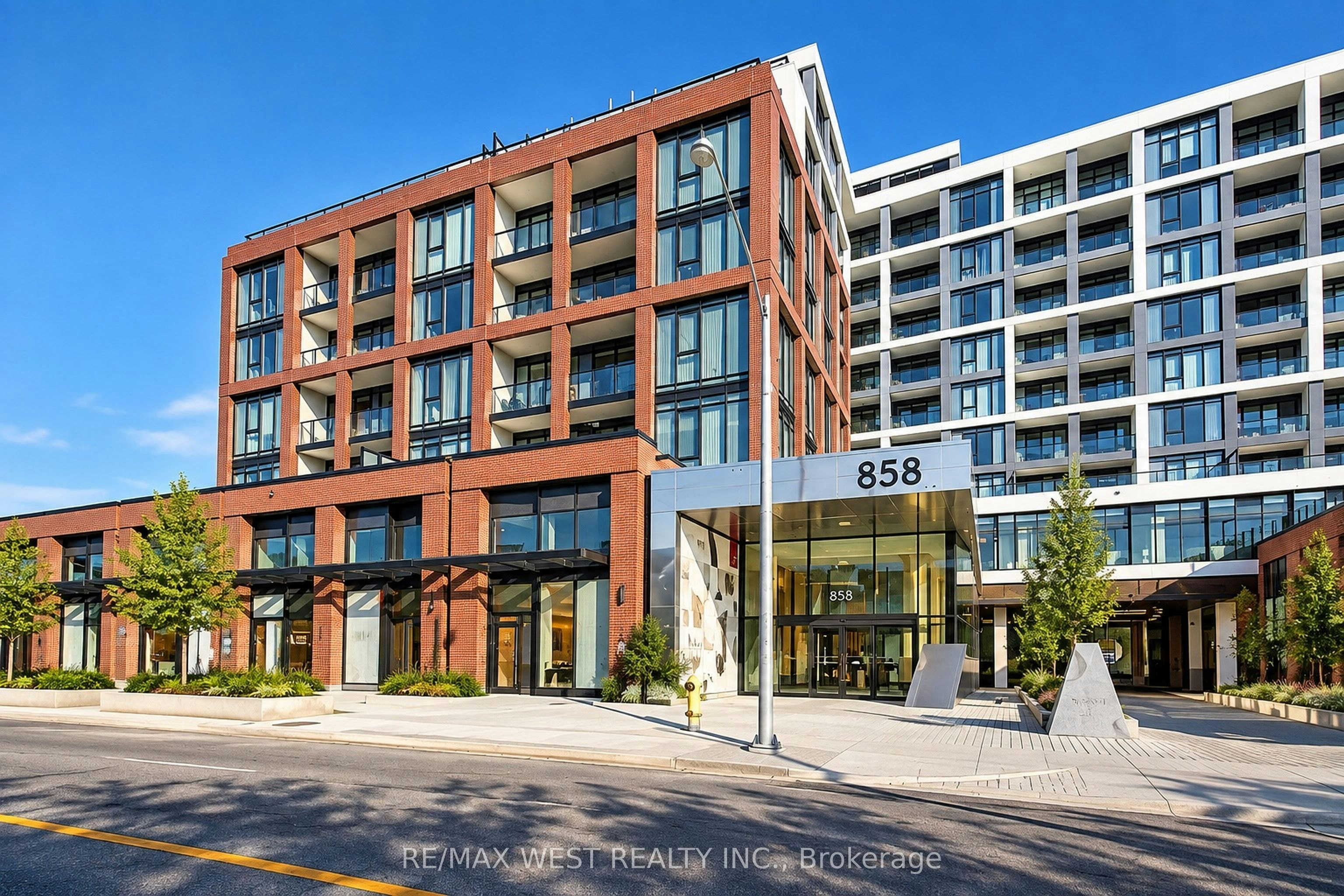 PH04-858 Dupont Street, Toronto, ON, M6G 0C1