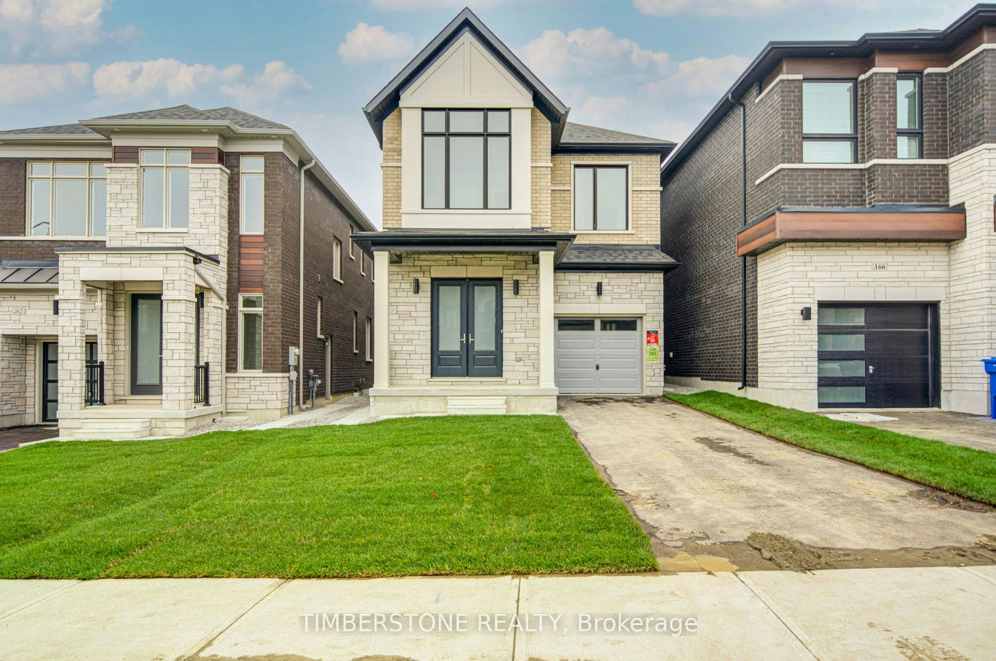 164 Thorndale Road, Brampton, ON, L6P 4R8