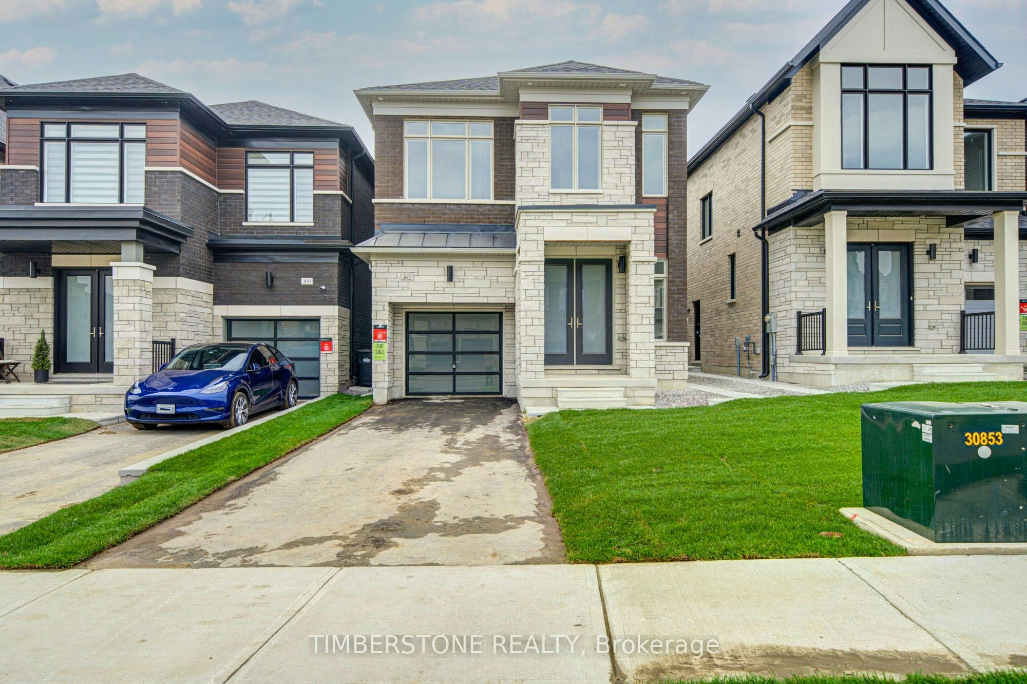 162 Thorndale Road, Brampton, ON, L6P 4R8