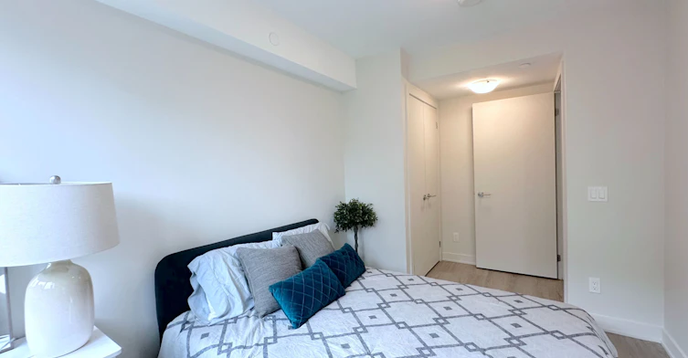 219-3385 Dundas Street W, Toronto, ON, M6S 2S2 - 14