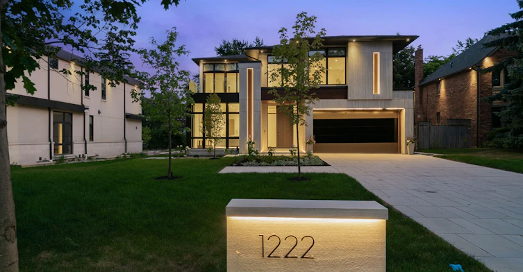 1222 Mississauga Road, Mississauga, ON, L5H 2J2