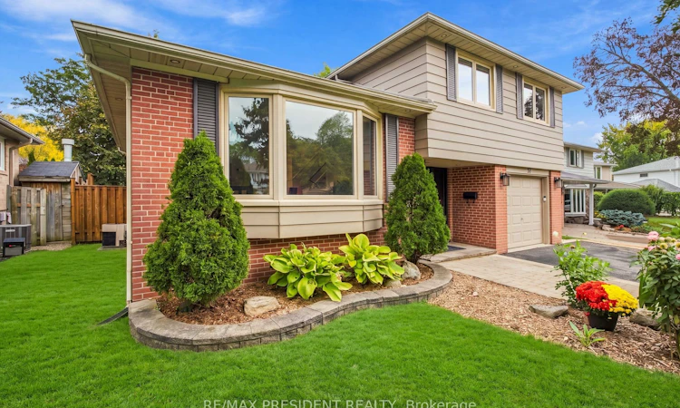 31 Core Crescent