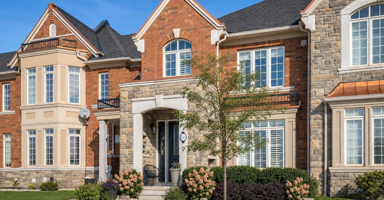 3107 Neyagawa Boulevard, Oakville, ON, L6M 0P4 - 2