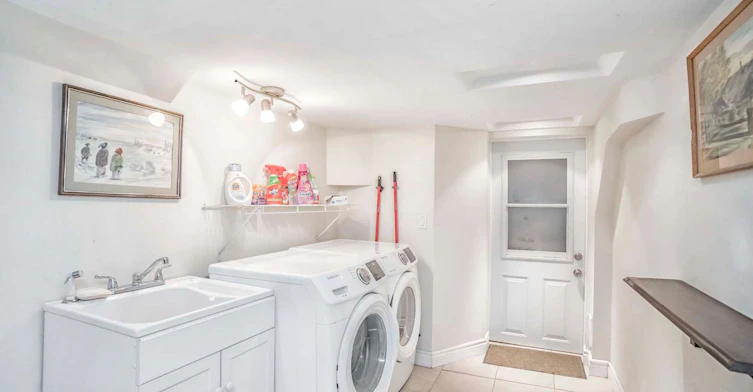 Main-226 Harvie Avenue, Toronto, ON, M6E 4K6 - 31