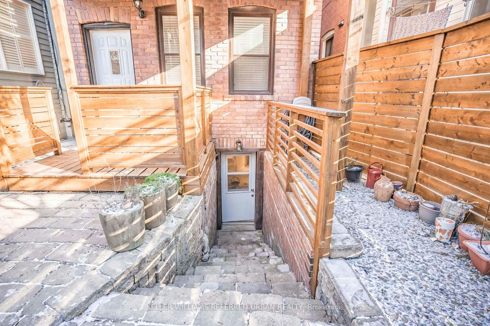 Main-226 Harvie Avenue, Toronto, ON, M6E 4K6 - 11