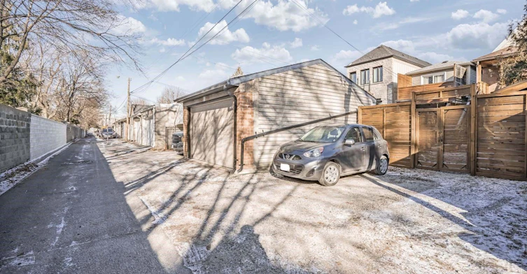 Main-226 Harvie Avenue, Toronto, ON, M6E 4K6 - 33
