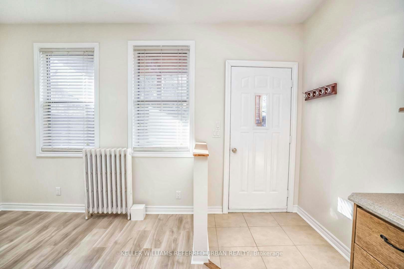 Main-226 Harvie Avenue, Toronto, ON, M6E 4K6 - 13