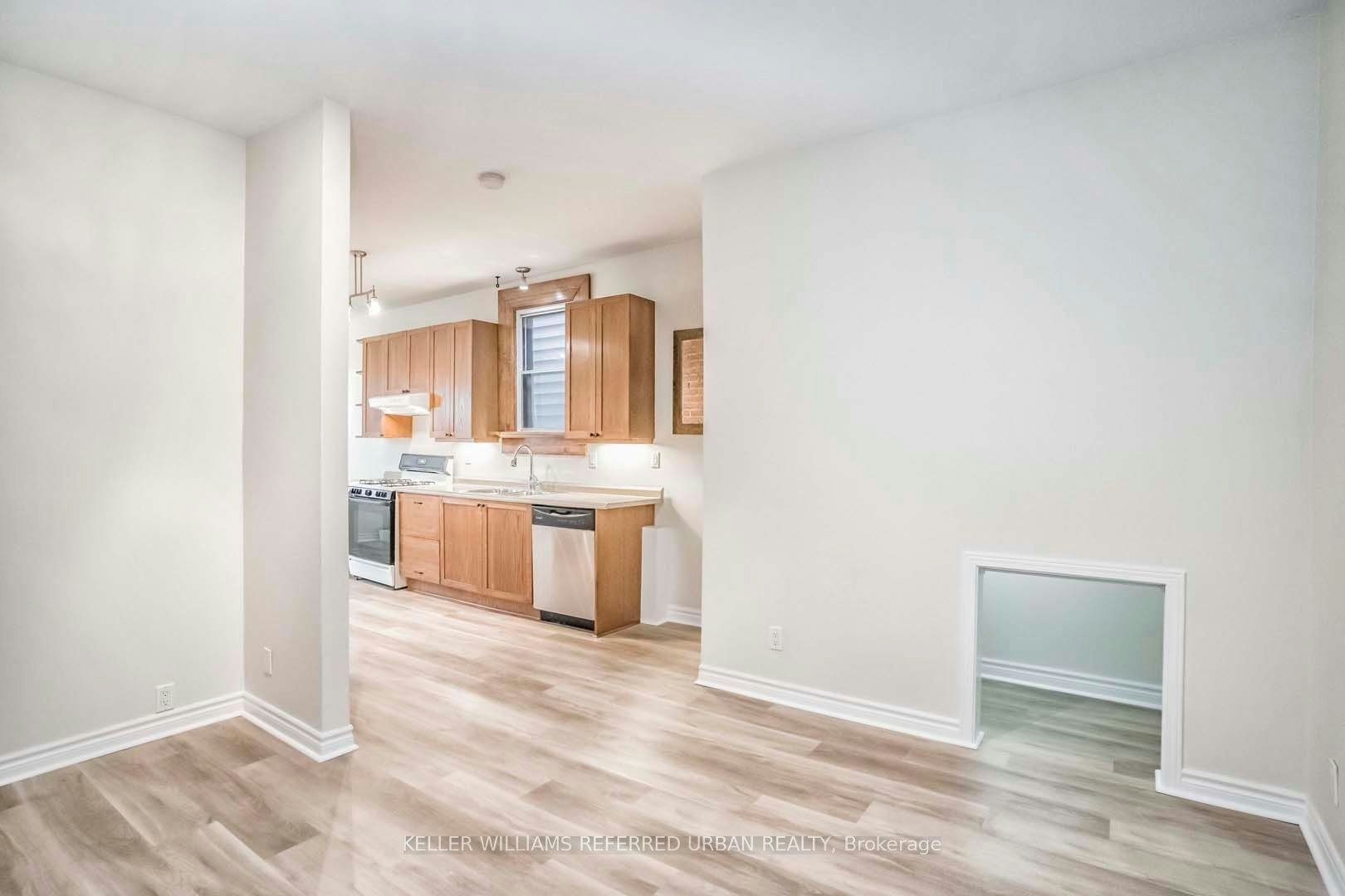 Main-226 Harvie Avenue, Toronto, ON, M6E 4K6 - 24