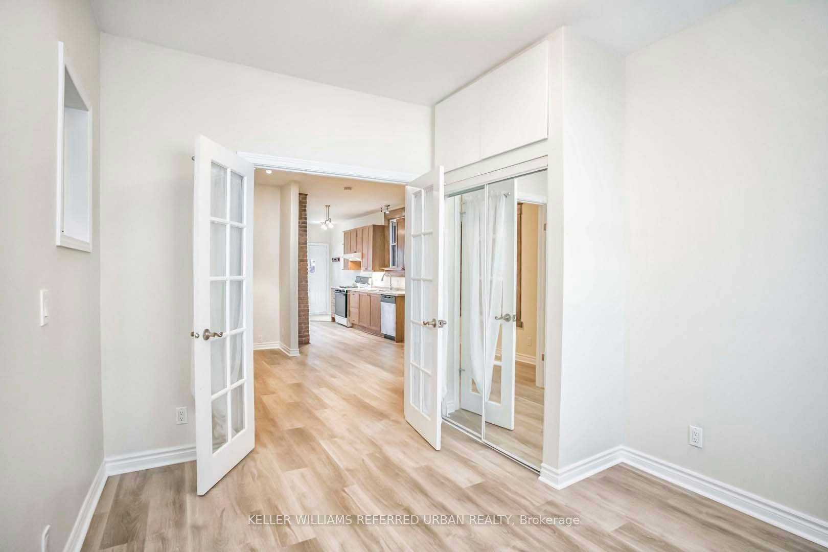 Main-226 Harvie Avenue, Toronto, ON, M6E 4K6 - 28