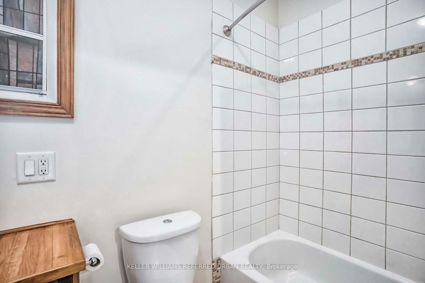 Main-226 Harvie Avenue, Toronto, ON, M6E 4K6 - 30