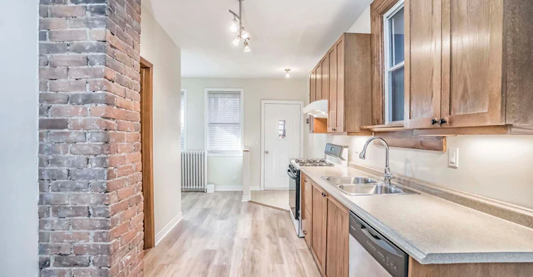 Main-226 Harvie Avenue, Toronto, ON, M6E 4K6 - 18