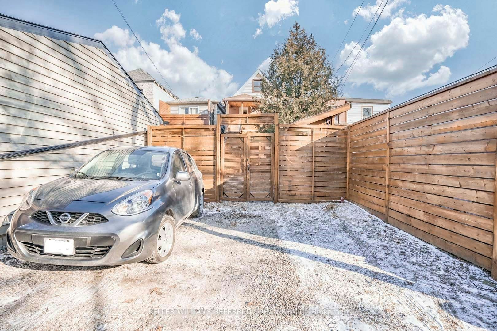 Main-226 Harvie Avenue, Toronto, ON, M6E 4K6 - 34