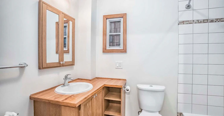 Main-226 Harvie Avenue, Toronto, ON, M6E 4K6 - 29