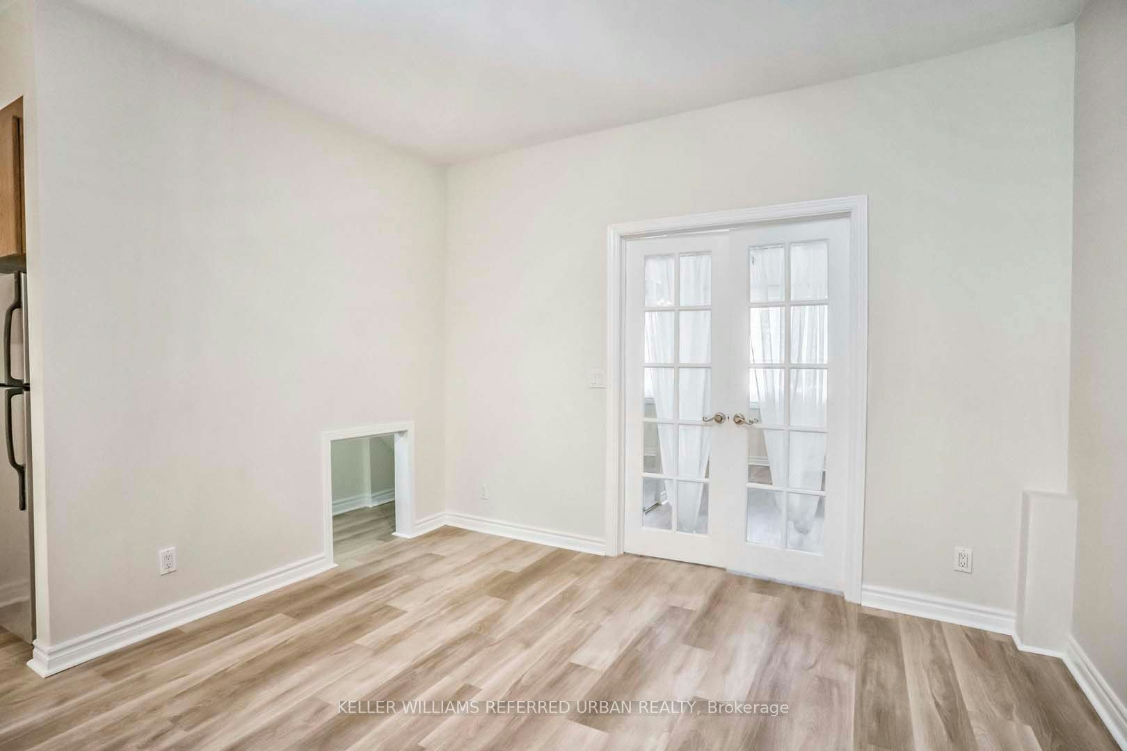 Main-226 Harvie Avenue, Toronto, ON, M6E 4K6 - 23
