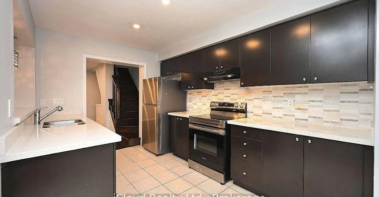 227 Slingsby Landing, Milton, ON, L9T 7B6 - 8