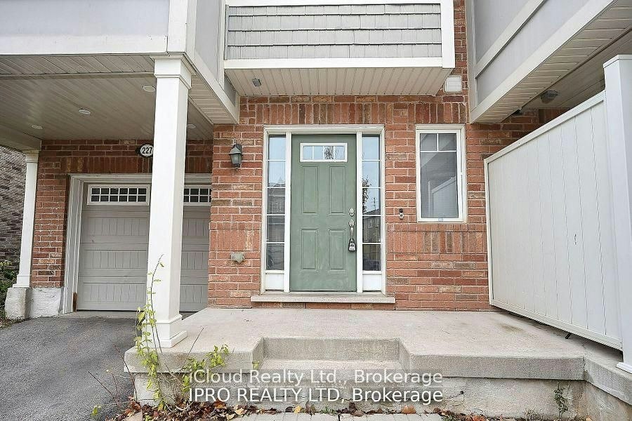 227 Slingsby Landing, Milton, ON, L9T 7B6 - 3