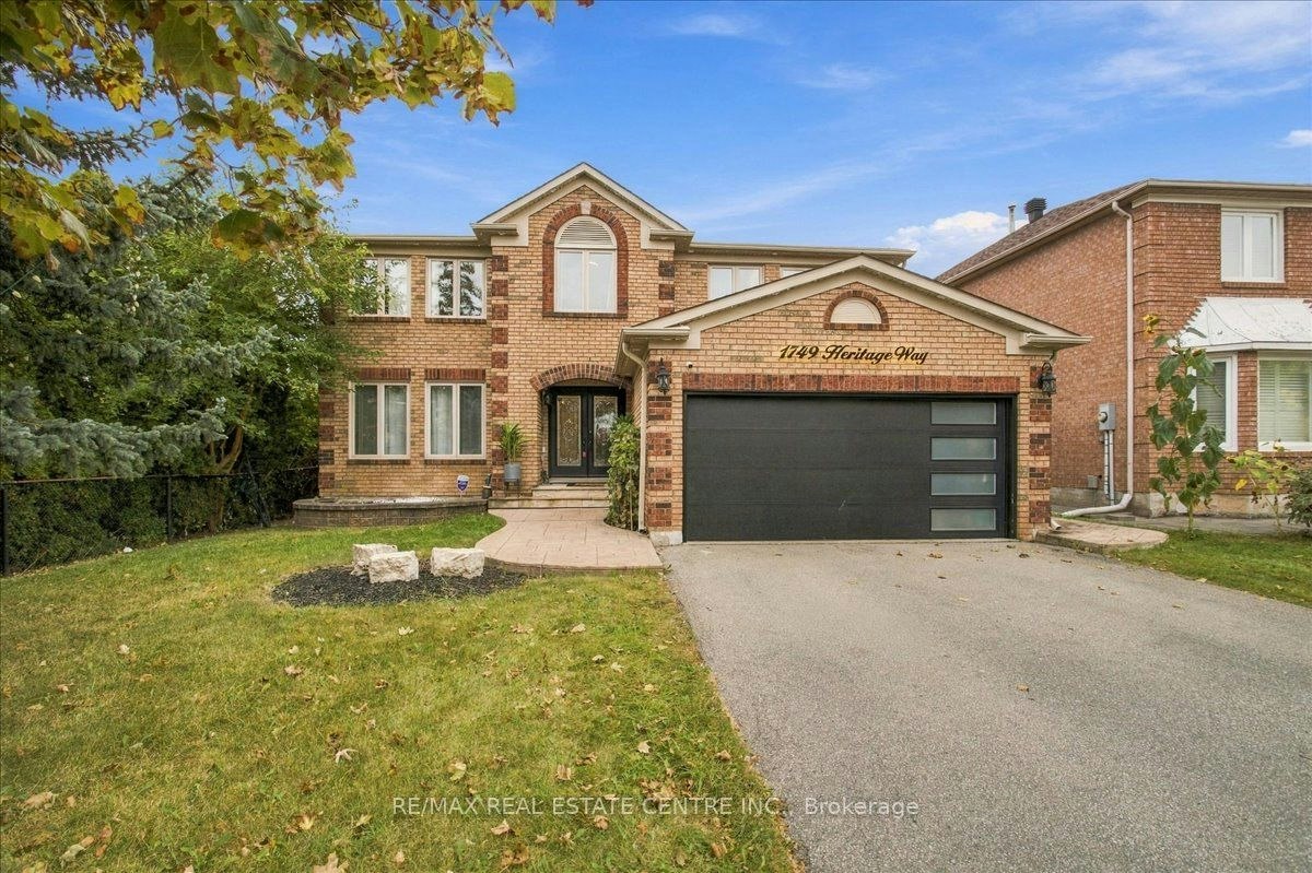 1749 Heritage Way, Oakville, ON, L6M 3A2