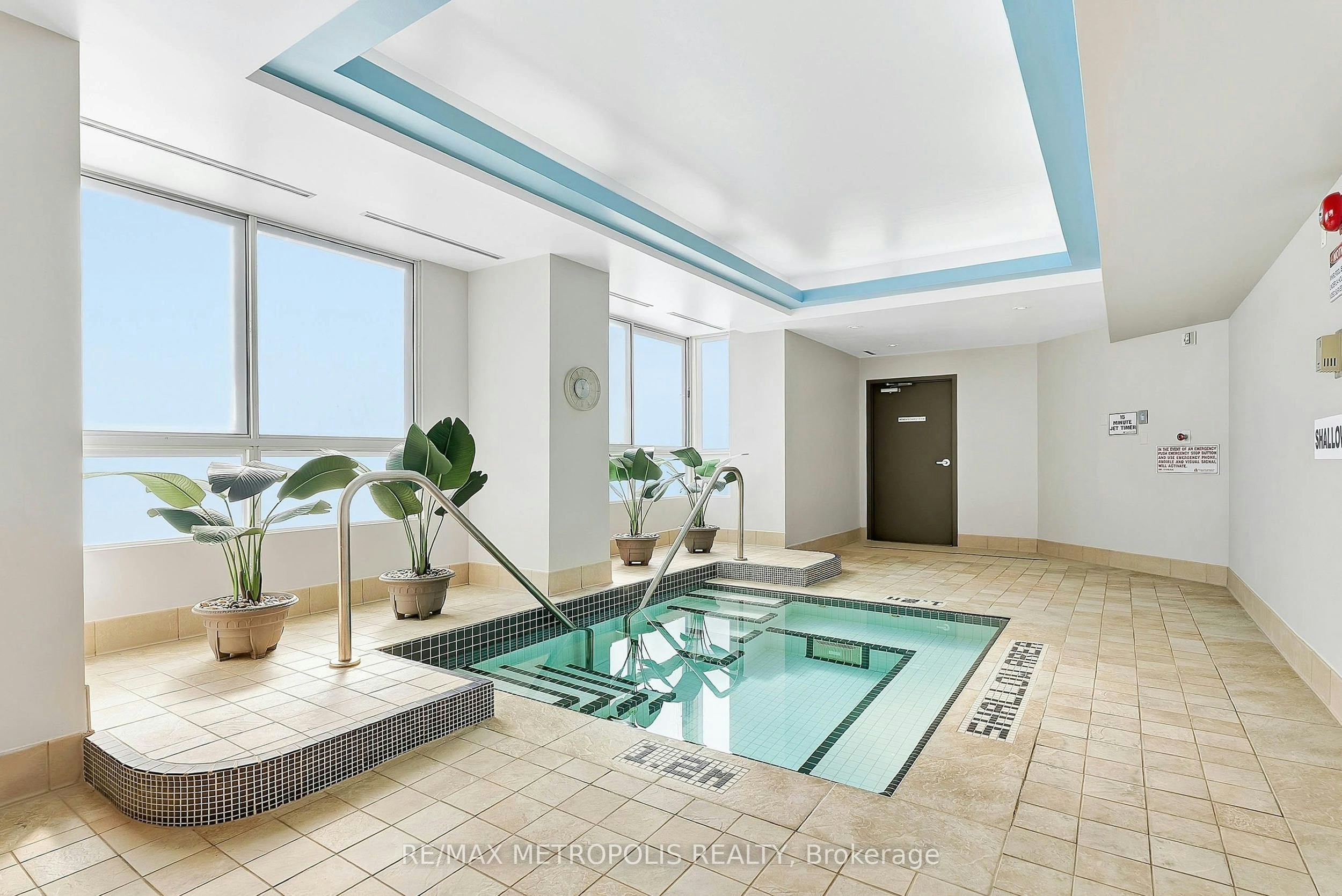 409-1485 Lakeshore Road E, Mississauga, ON, L5E 3G2 - 23