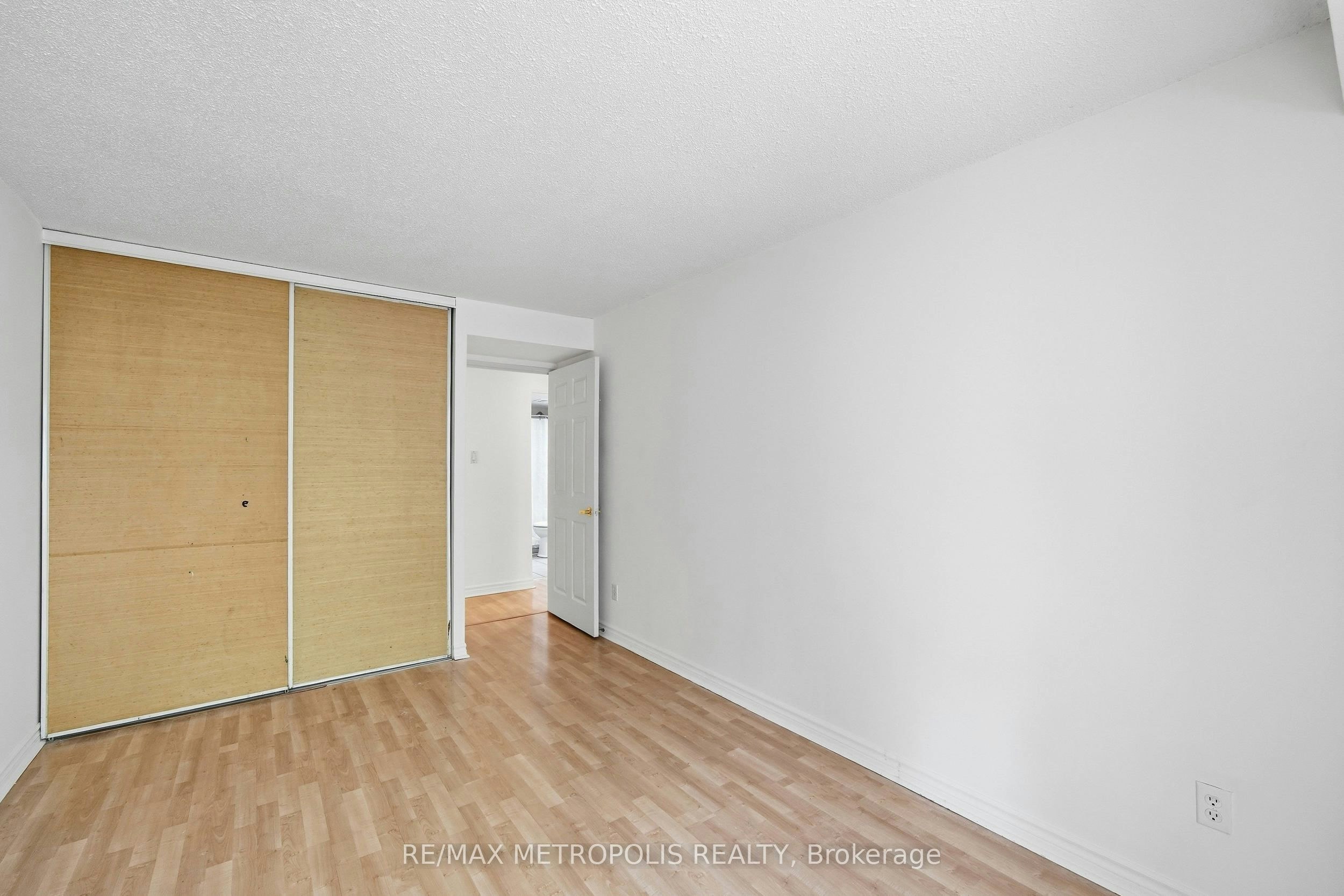 409-1485 Lakeshore Road E, Mississauga, ON, L5E 3G2 - 16