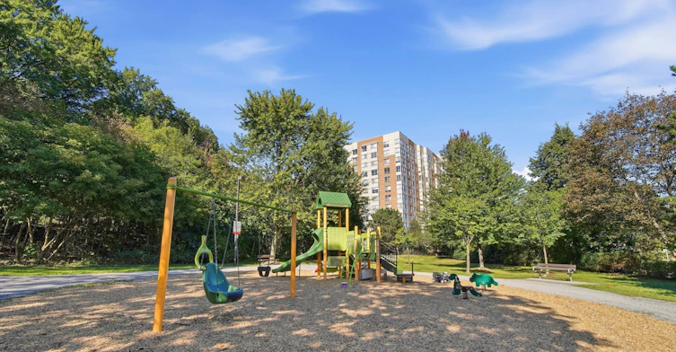 409-1485 Lakeshore Road E, Mississauga, ON, L5E 3G2 - 31