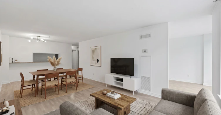 409-1485 Lakeshore Road E, Mississauga, ON, L5E 3G2 - 2