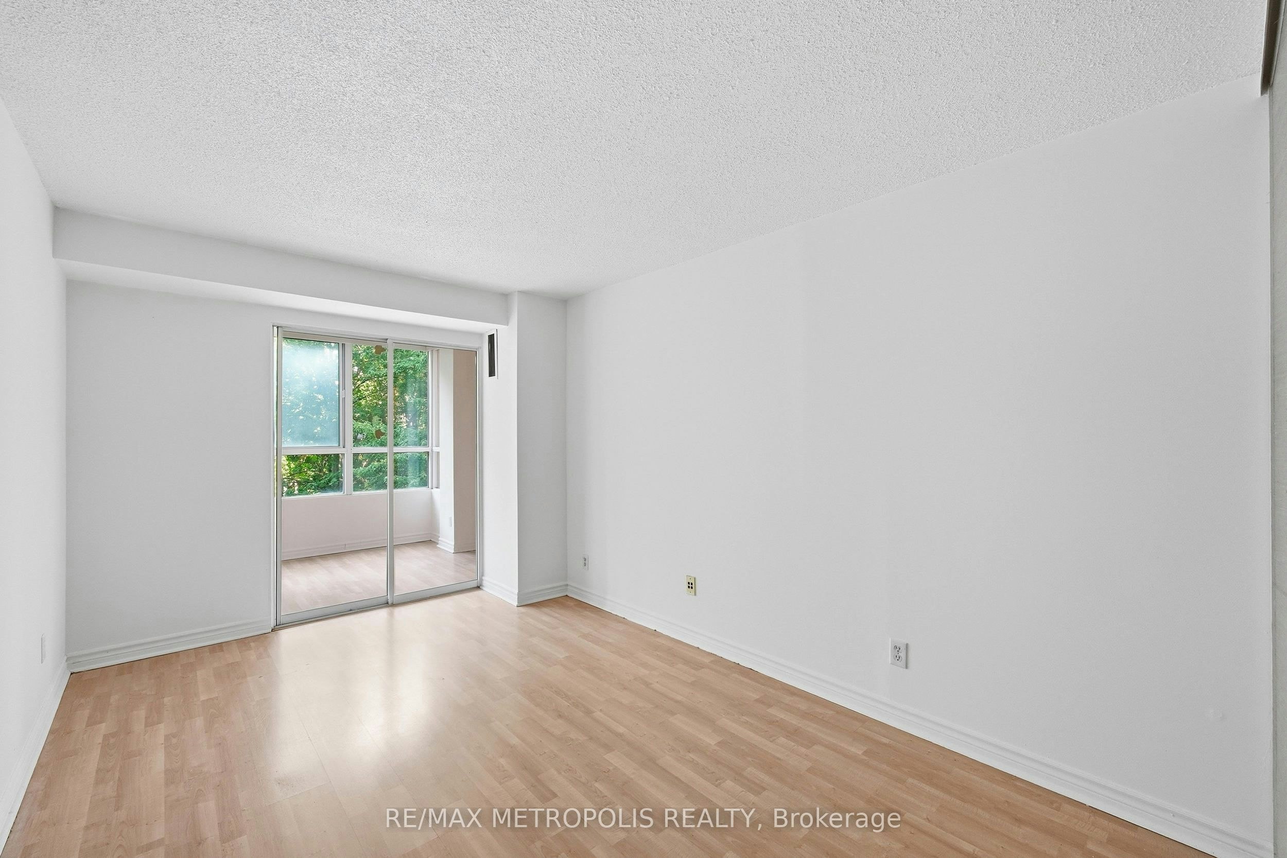 409-1485 Lakeshore Road E, Mississauga, ON, L5E 3G2 - 17