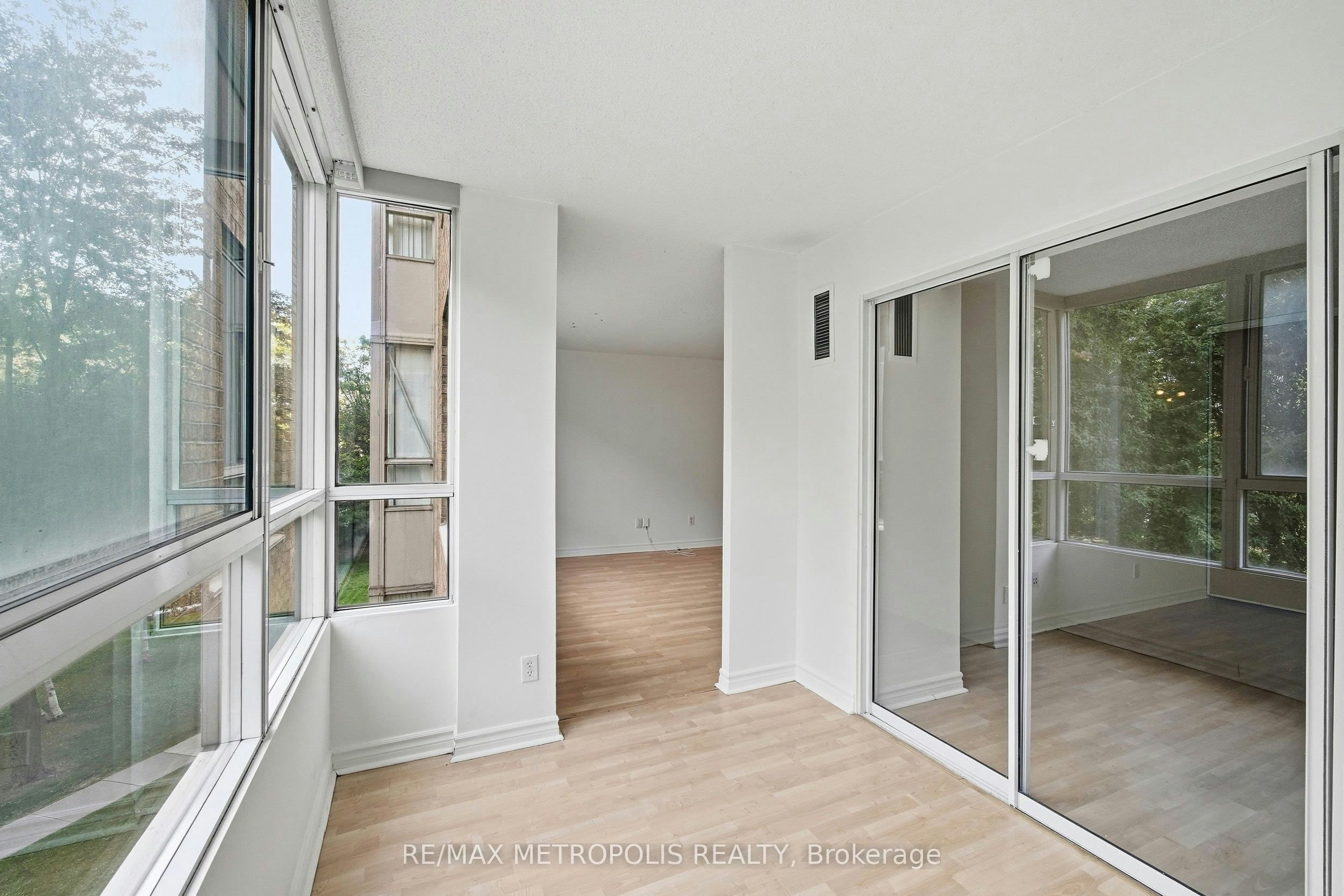 409-1485 Lakeshore Road E, Mississauga, ON, L5E 3G2 - 9