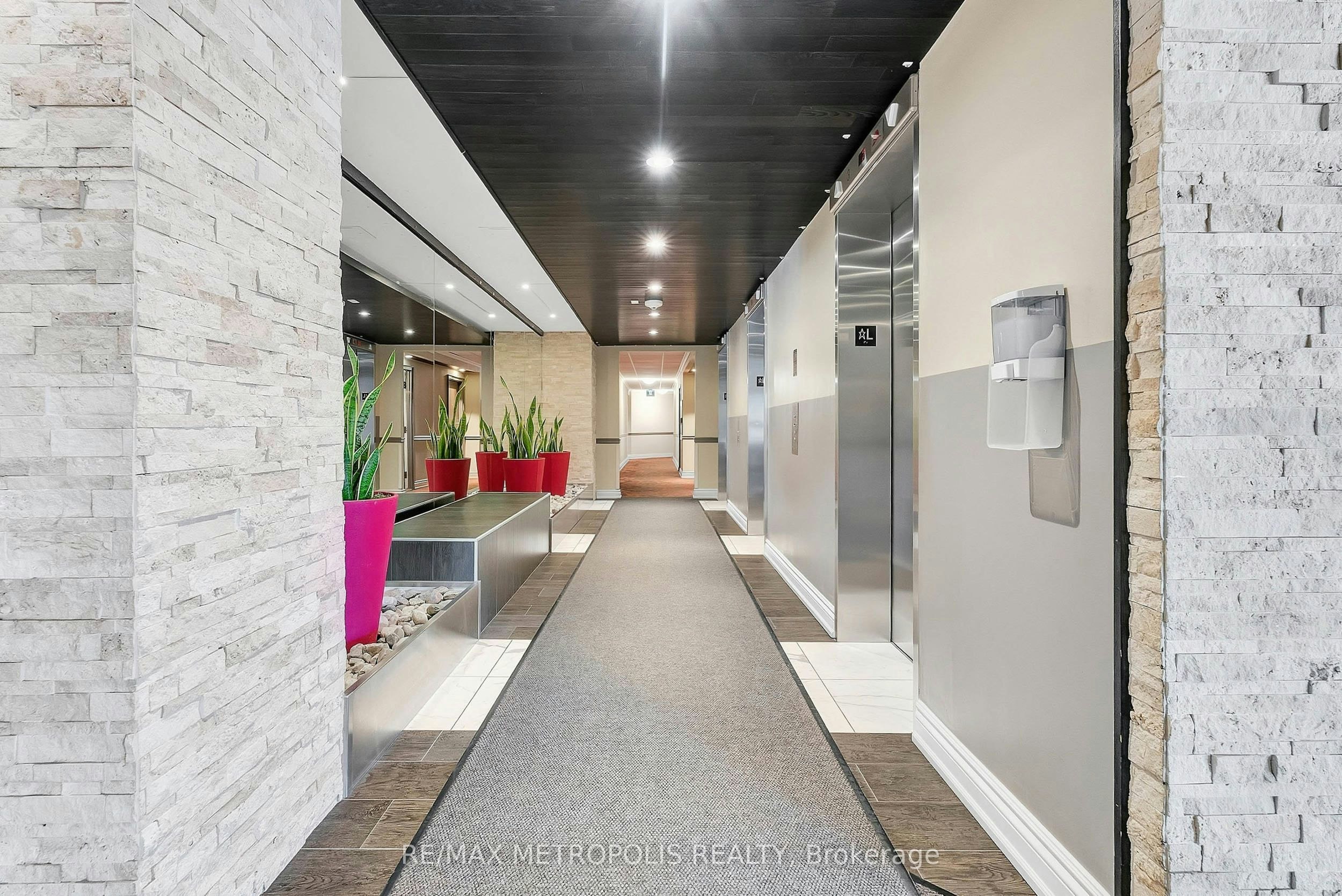 409-1485 Lakeshore Road E, Mississauga, ON, L5E 3G2 - 28