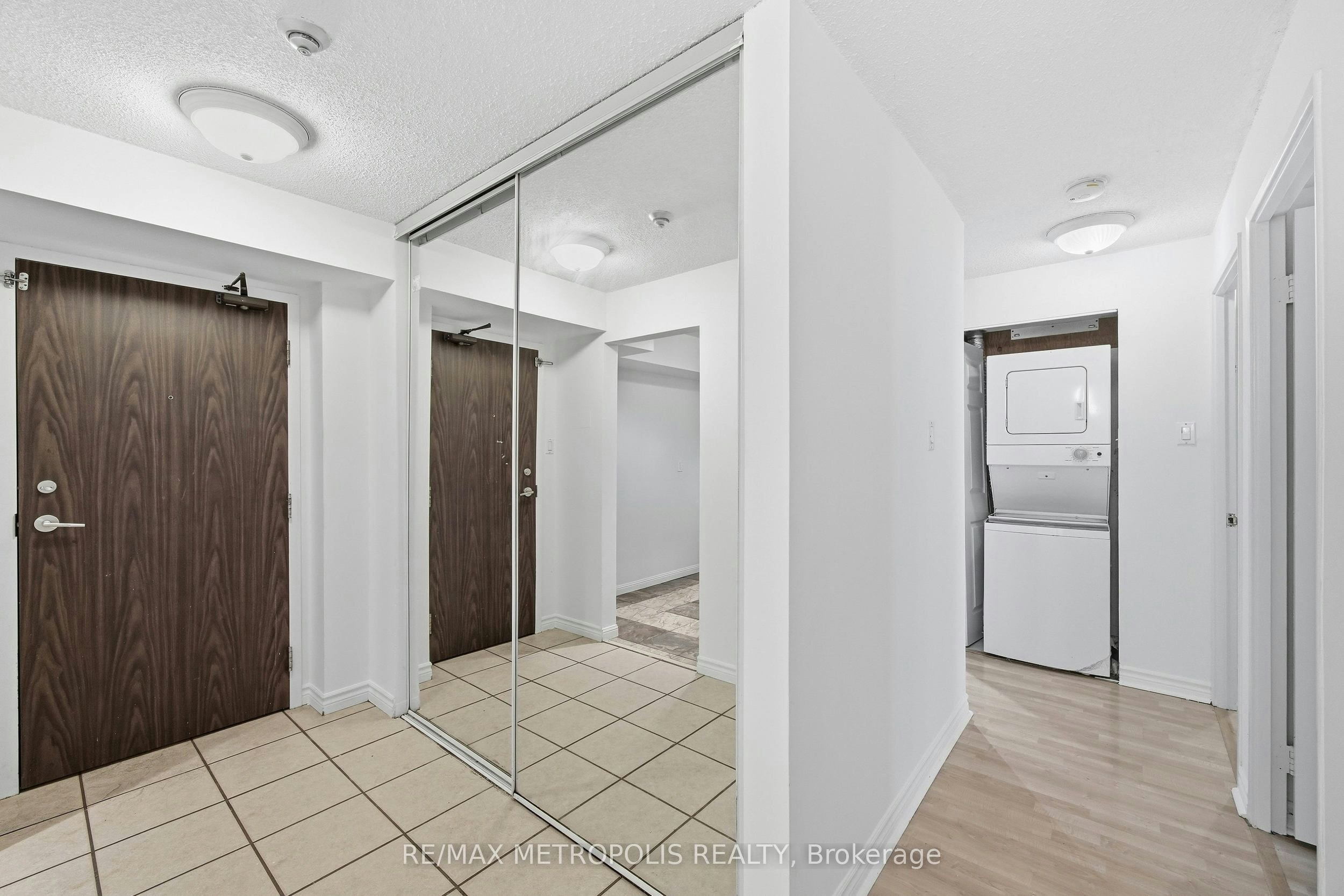 409-1485 Lakeshore Road E, Mississauga, ON, L5E 3G2 - 20