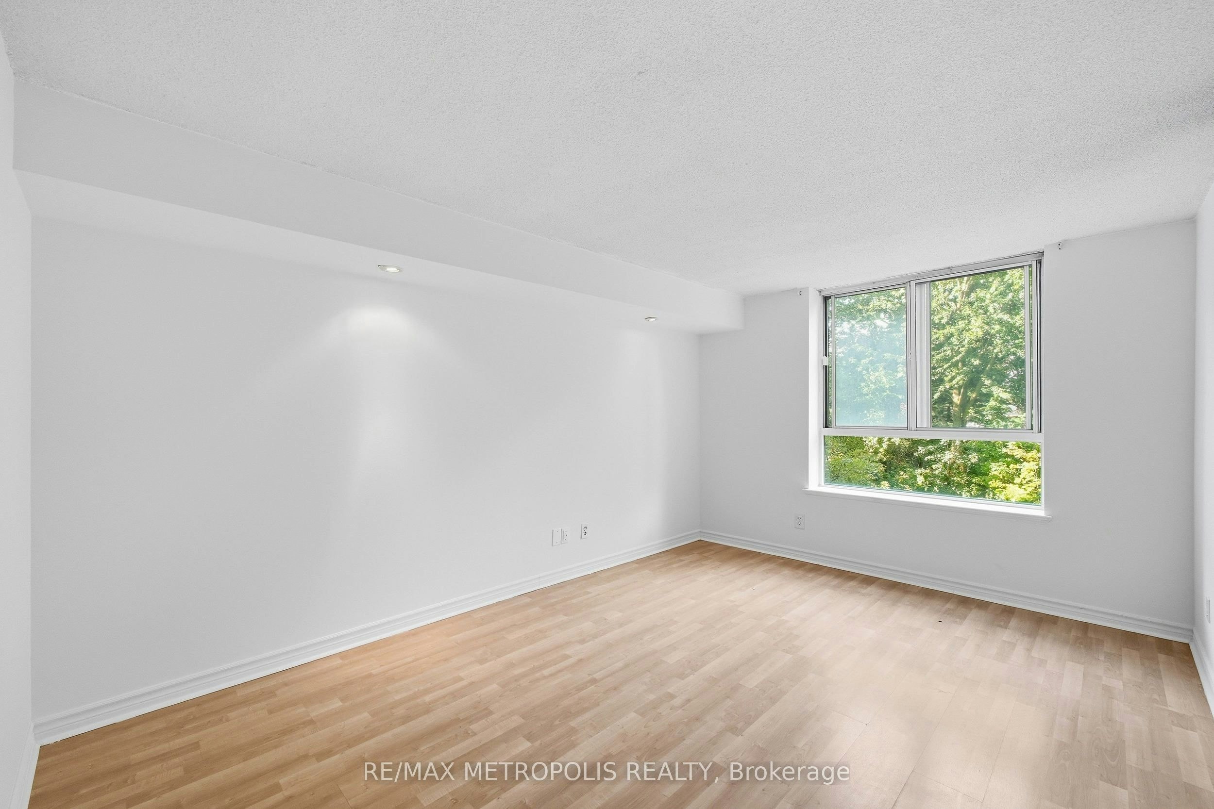 409-1485 Lakeshore Road E, Mississauga, ON, L5E 3G2 - 13