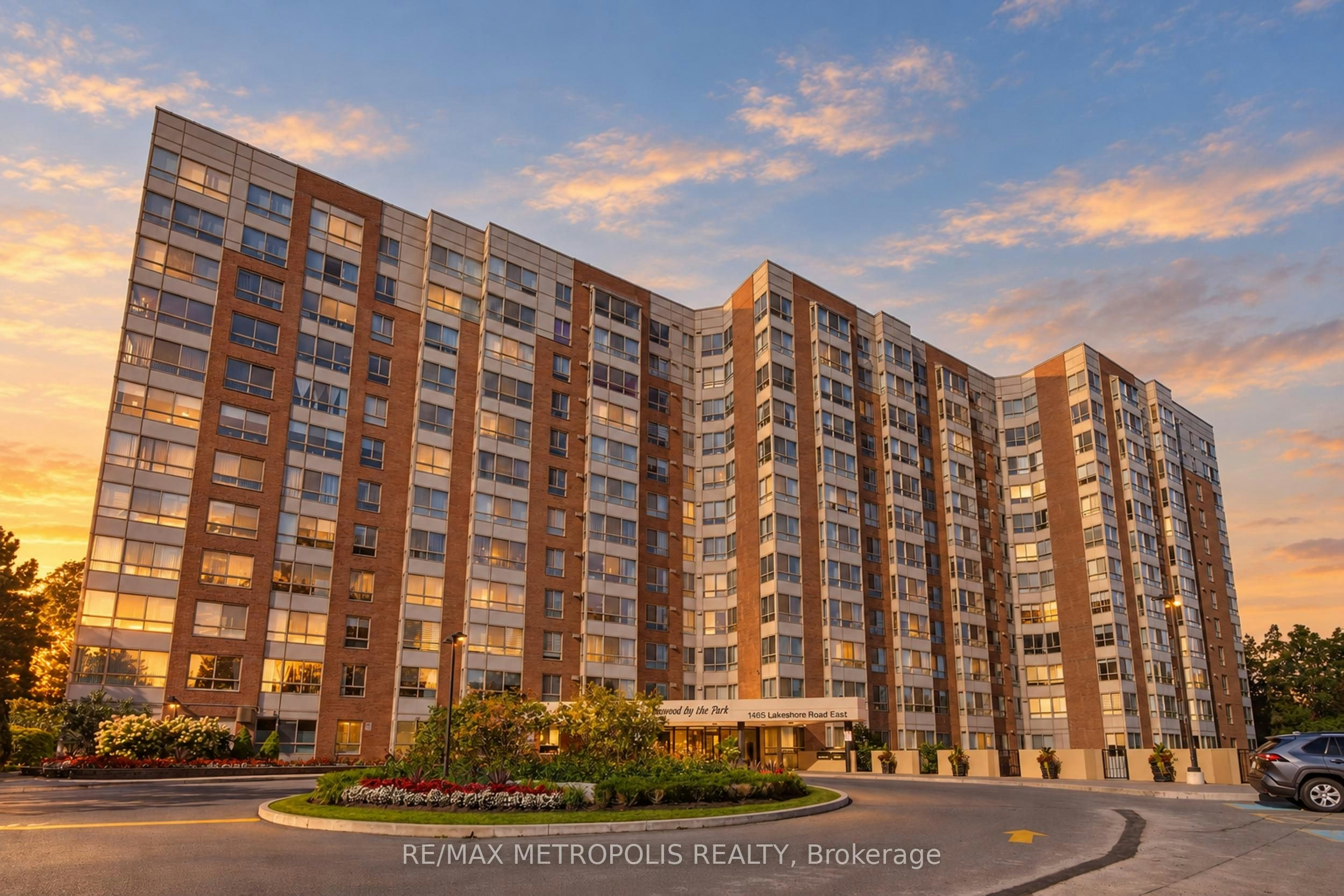 409-1485 Lakeshore Road E, Mississauga, ON, L5E 3G2