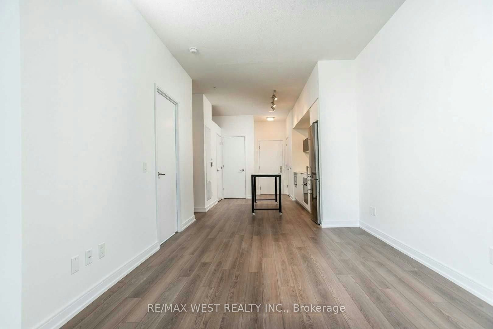 103-20 Thomas Riley Road, Toronto, ON, M9B 1B3 - 7