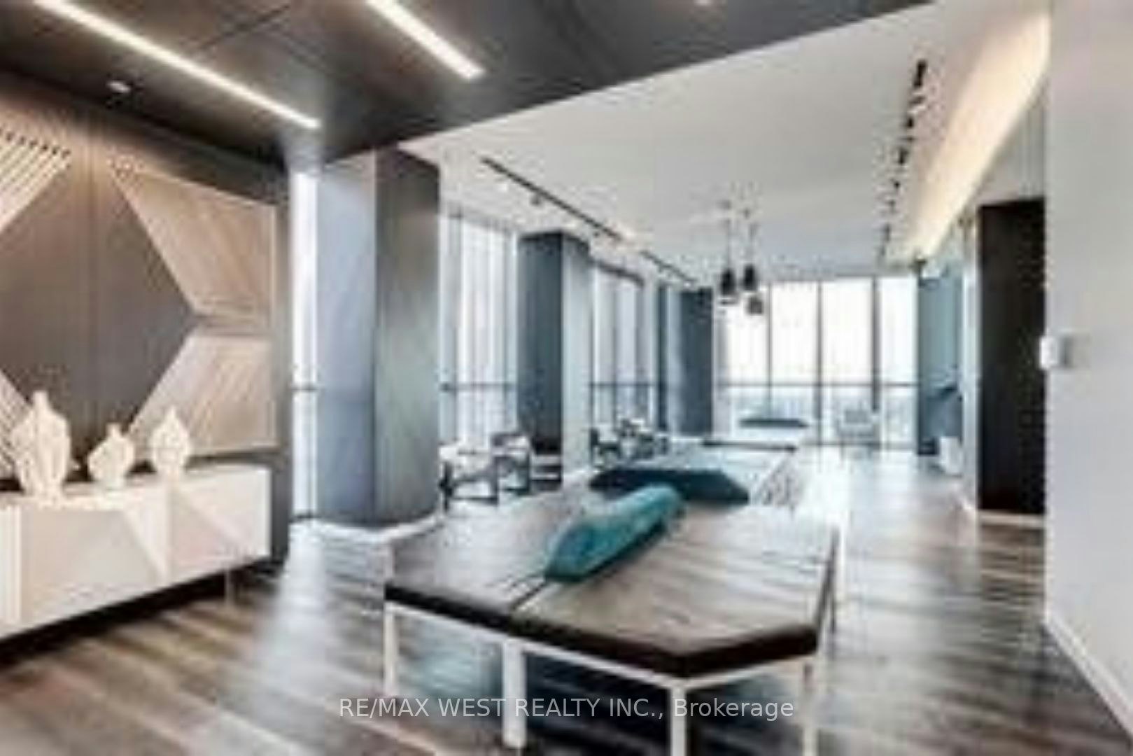 103-20 Thomas Riley Road, Toronto, ON, M9B 1B3 - 3