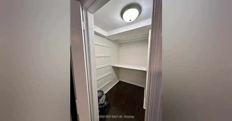 Bsmt-13 Sorauren Avenue, Toronto, ON, M6R 2C6 - 8