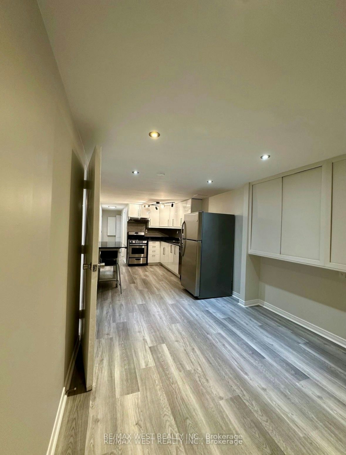Bsmt-13 Sorauren Avenue, Toronto, ON, M6R 2C6 - 2