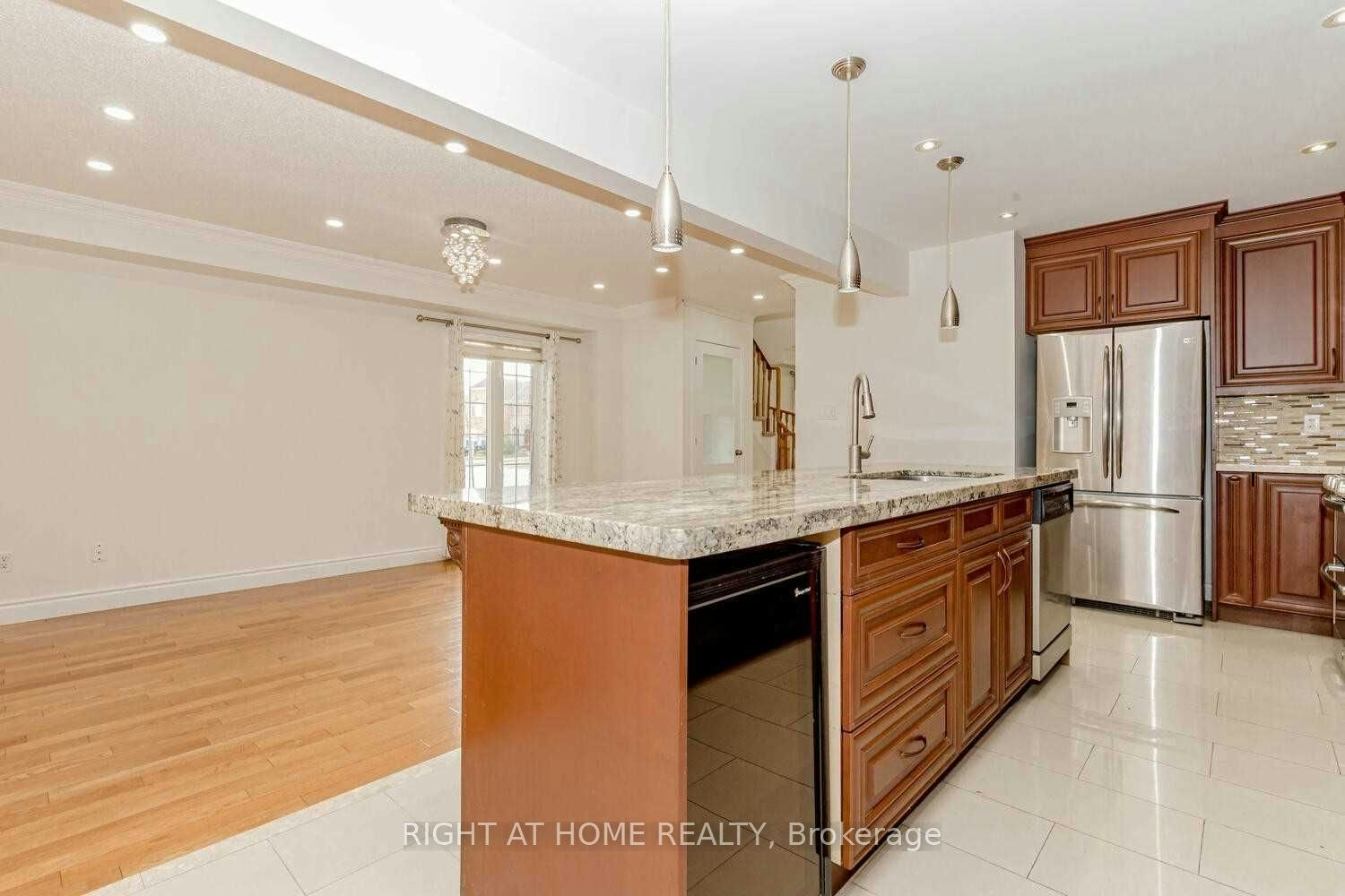3300 Respond Road, Mississauga, ON, L5M 7X4 - 10
